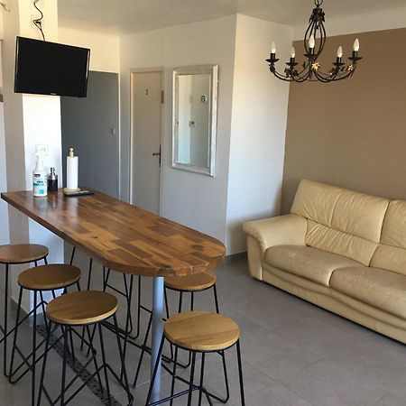 Grands Buffets Hebergement Appartement ナルボンヌ エクステリア 写真